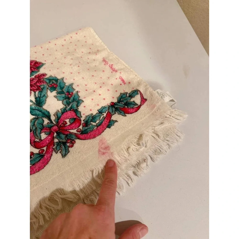 VTG Royal Terry B&D Christmas Hand Towel Poinsettia Wreath Fringe Cream Pink MCM